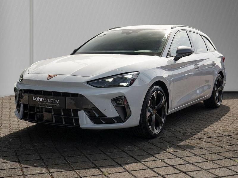 Second-hand Cupra Leon 150 CP (110 kW) 2025 Alb Break
