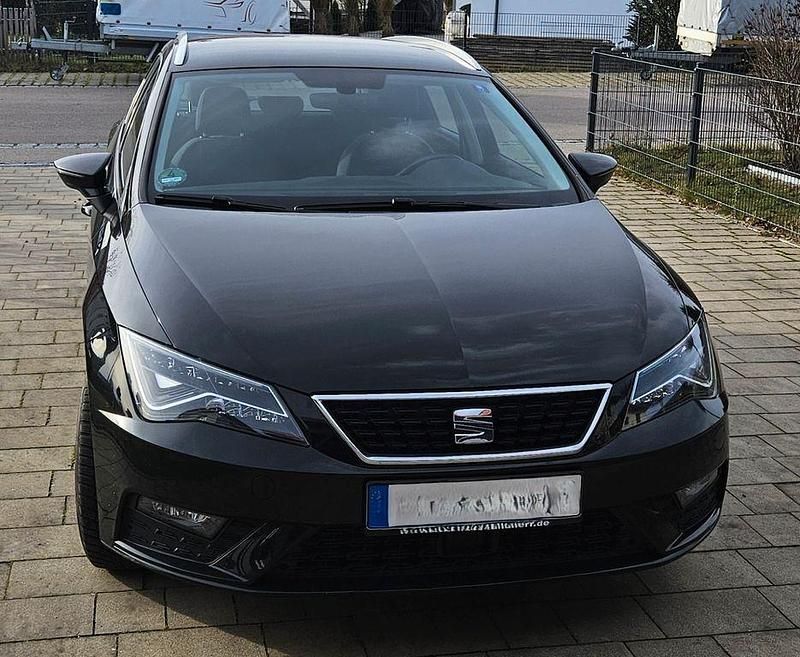 Schwarz Gebraucht 2017 Seat Leon ST Style Kombi | 11.000 € (Superpreis) - Bild 1/4