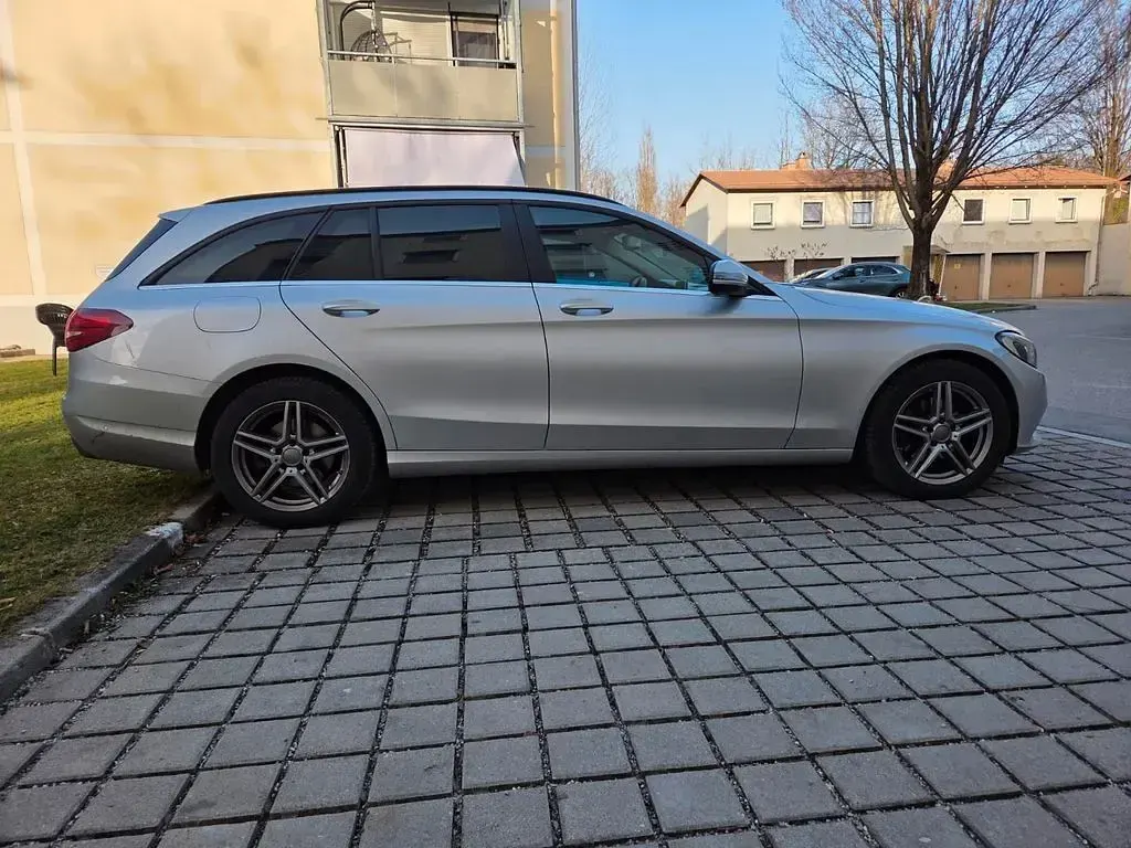 Gebraucht Mercedes 200 136 PS (100 kW) 2017 Silber Limousine
