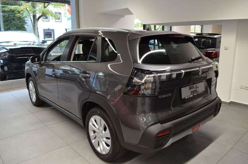 Gebraucht Suzuki SX4 S-Cross Comfort 102 PS (75 kW) 2023 Grau SUV