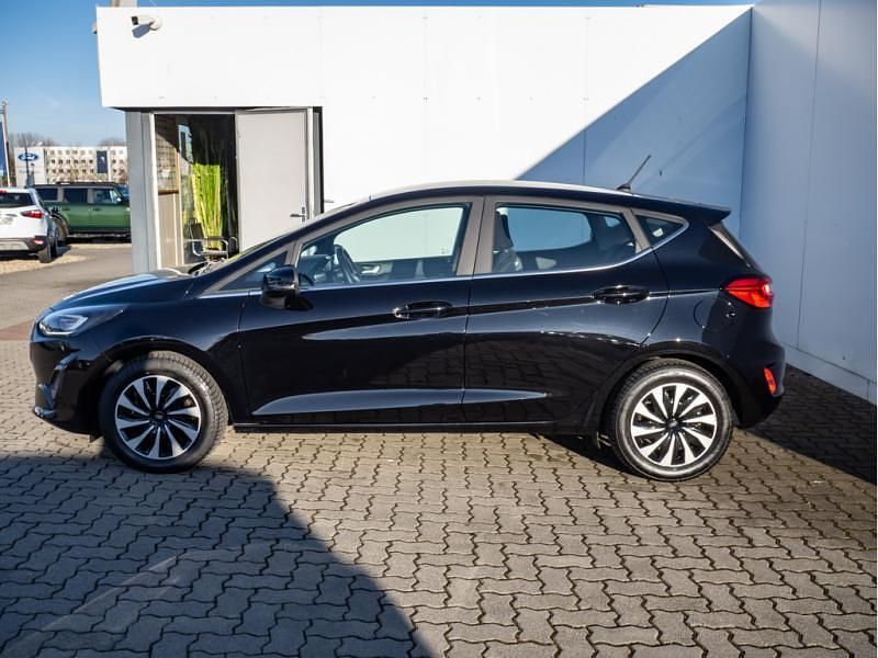 Gebraucht Ford Fiesta Titanium 125 PS (91 kW) 2022 Obsidianschwarz Kleinwagen