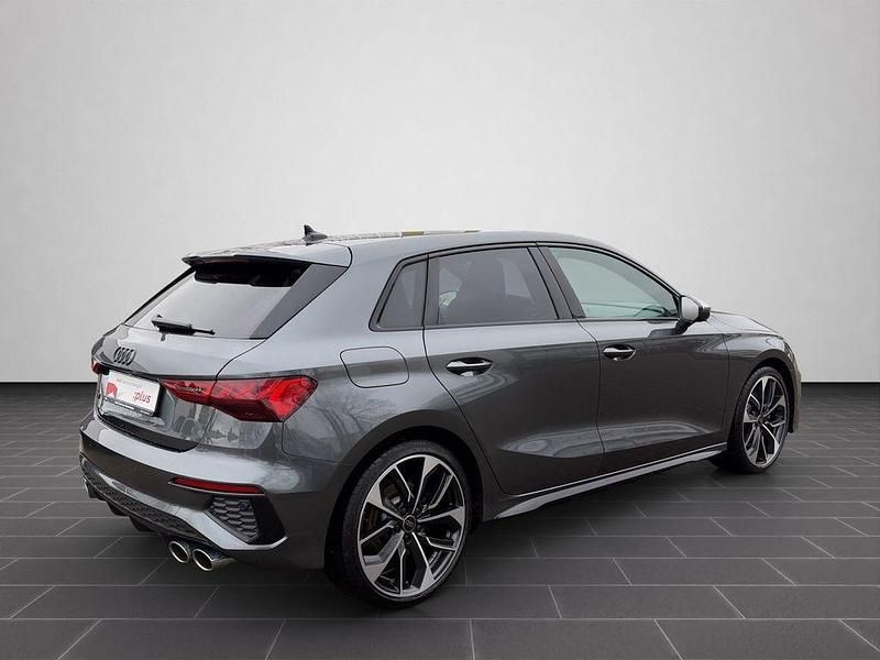 Gebraucht Audi S3 Ambiente 310 PS (228 kW) 2024 Daytonagrau perleffekt (metallic) Limousine