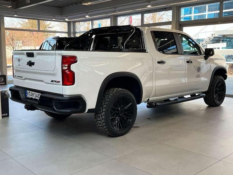Gebraucht Chevrolet Silverado 426 PS (313 kW) 2026 Summit white SUV