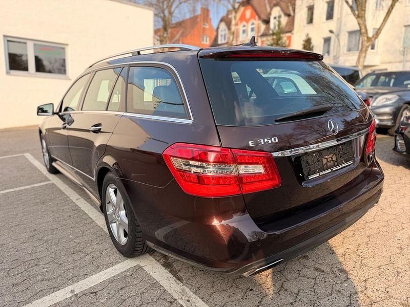 Gebraucht Mercedes E350 AMG line 306 PS (225 kW) 2011 Braun Kombi