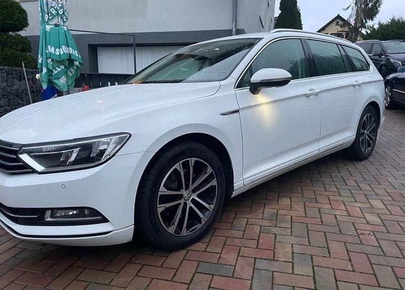 Gebraucht VW Passat 150 PS (110 kW) 2016 Weiß Kombi