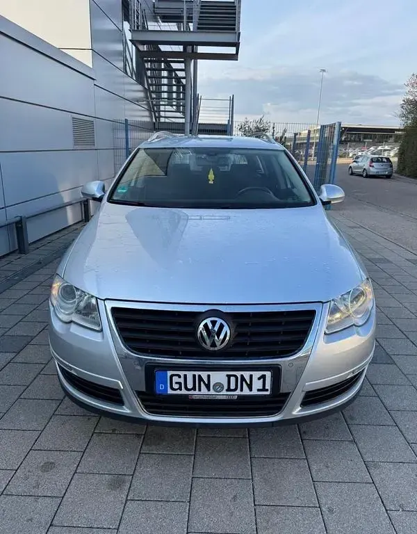 Gebraucht VW Passat Comfortline 160 PS (117 kW) 2009 Silber Kombi