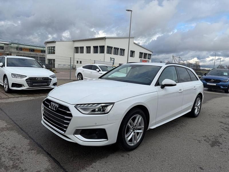 Gebraucht Audi A4 Advanced 204 PS (150 kW) 2023 Weiß Kombi