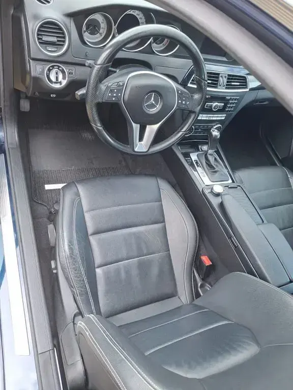 Gebraucht Mercedes 220 170 PS (125 kW) 2012 Blau Coupé