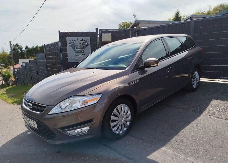 Braun Gebraucht 2012 Ford Mondeo Limousine | 4.990 € (Guter Preis) - Bild 1/4