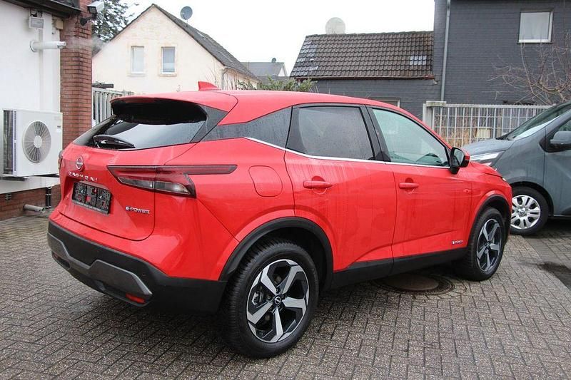 Gebraucht Nissan Qashqai N-Connecta 190 PS (139 kW) 2024 Rot SUV