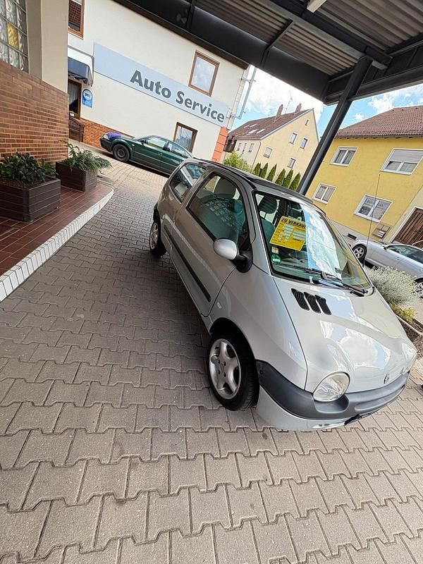 Silber Gebraucht 2004 Renault Twingo Kleinwagen | 1.700 € - Bild 1/4