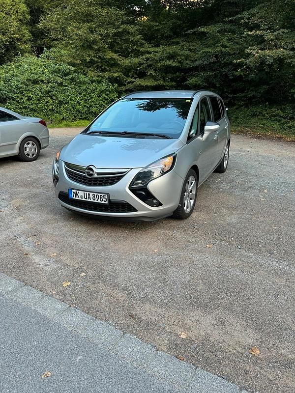 Silber Gebraucht 2014 Opel Zafira Tourer Van / Kleinbus | 6.500 € (Fairer Preis) - Bild 1/4