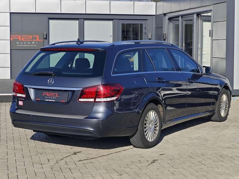 Gebraucht Mercedes E200 136 PS (100 kW) 2014 Grau Kombi