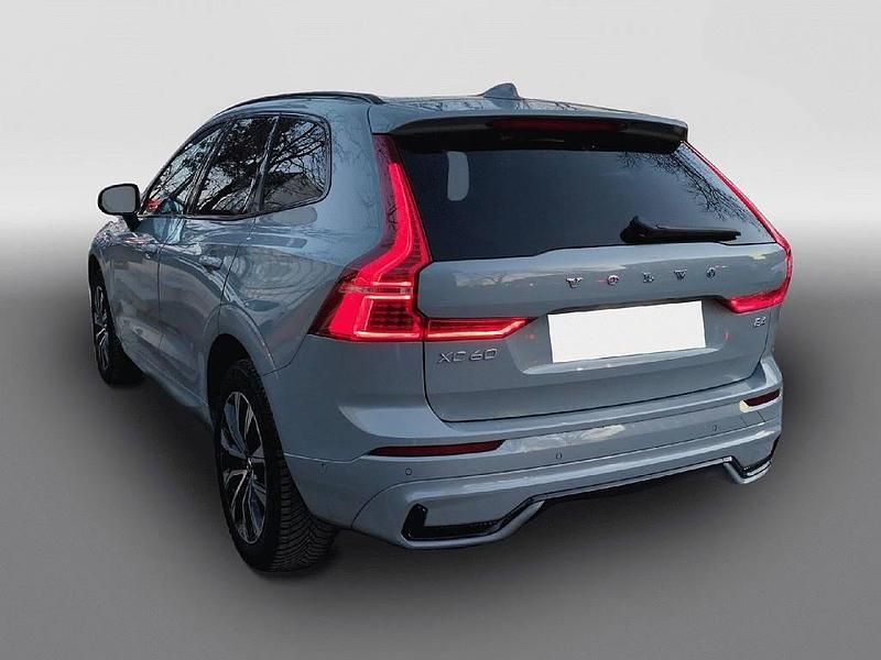 Gebraucht Volvo XC60 Plus 197 PS (144 kW) 2024 Grau SUV