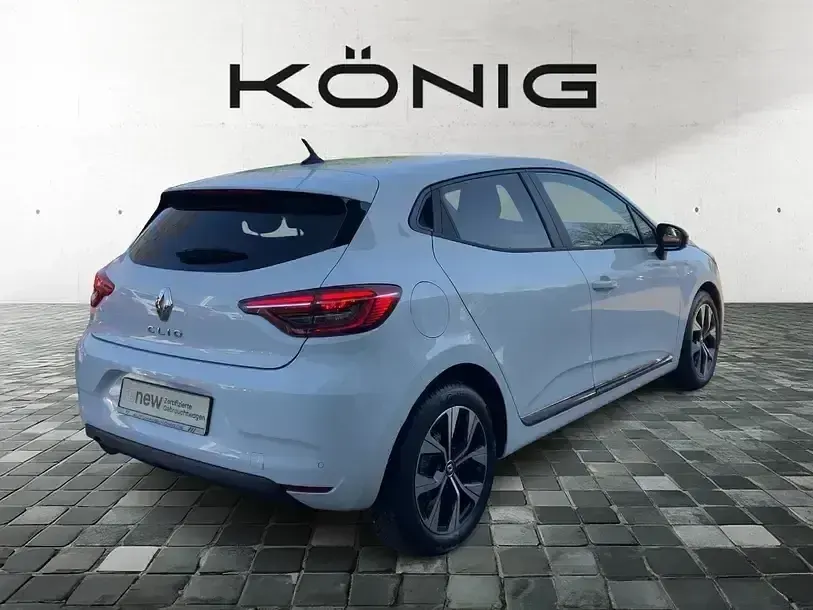 Gebraucht Renault Clio V Evolution 67 PS (49 kW) 2023 Weiß Limousine