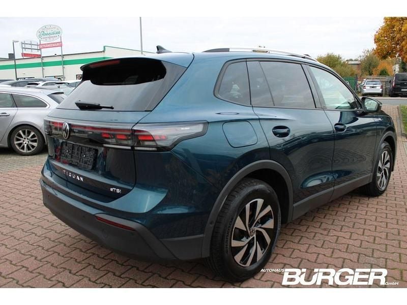 Gebraucht VW Tiguan 150 PS (110 kW) 2025 Blau SUV