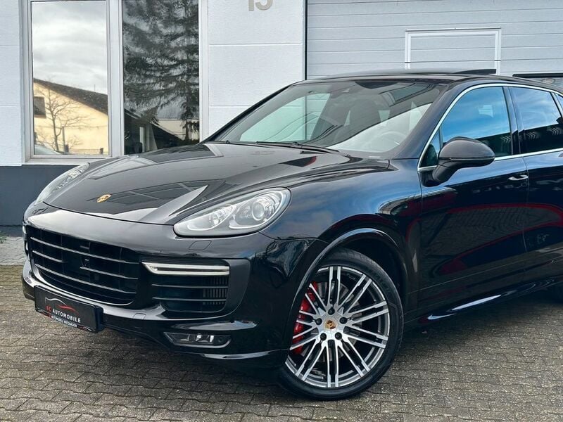 Schwarz Gebraucht 2015 Porsche Cayenne GTS SUV | 30.800 € (Superpreis) - Bild 1/4