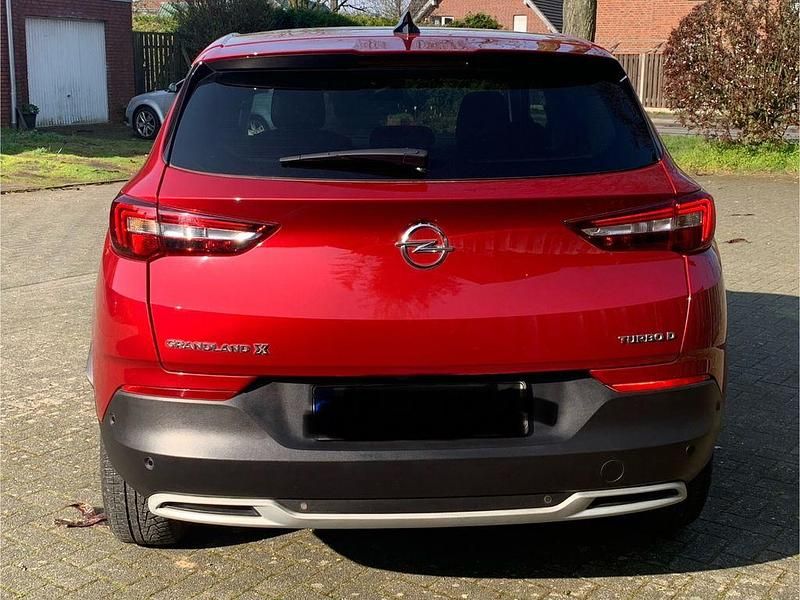 Gebraucht Opel Grandland X Innovation 131 PS (96 kW) 2018 Rot SUV