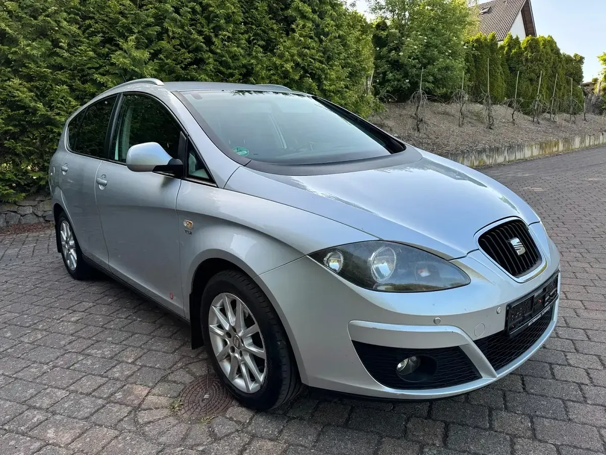 Gebraucht Seat Altea XL Copa 128 PS (94 kW) 2011 Silber Van / Kleinbus