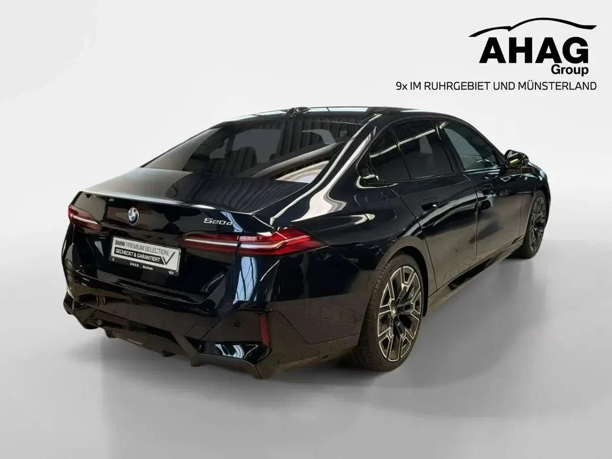 Gebraucht BMW 520 Performance 197 PS (144 kW) 2025 M carbonschwarz Limousine