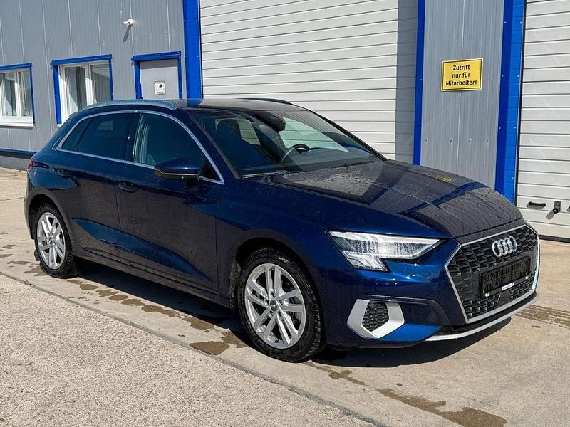 Gebraucht Audi A3 Advanced 150 PS (110 kW) 2021 Blau Limousine