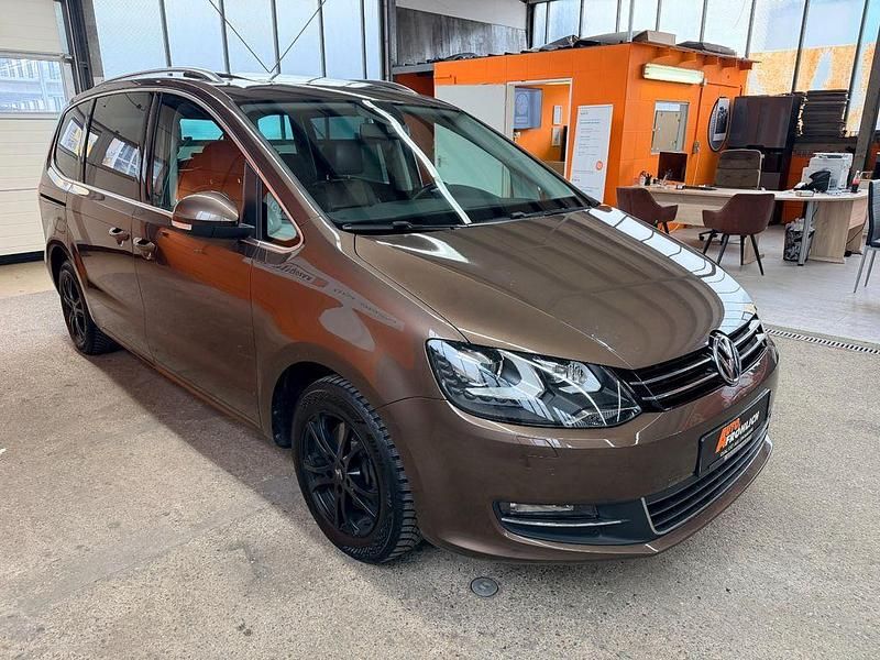 Gebraucht VW Sharan Highline 170 PS (125 kW) 2012 Braun Van / Kleinbus