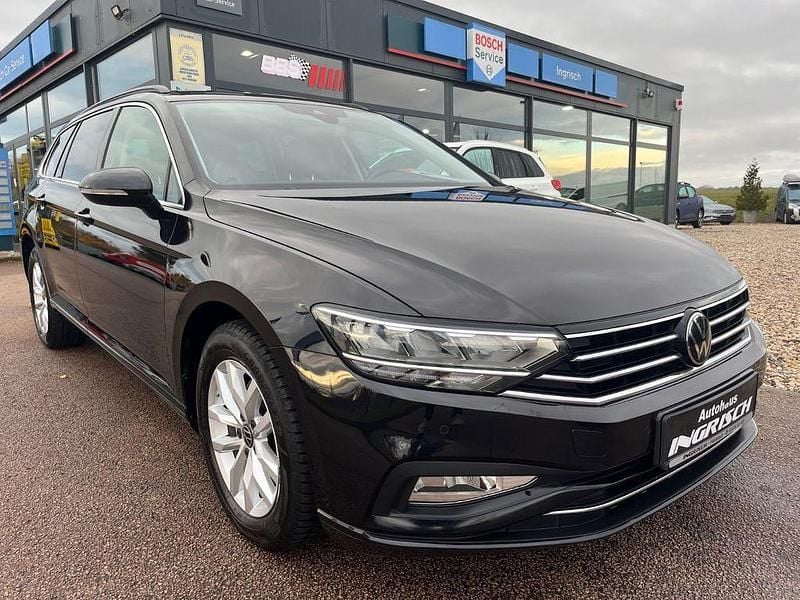 Schwarz Gebraucht 2023 VW Passat Business Kombi | 20.950 € (Guter Preis) - Bild 1/4