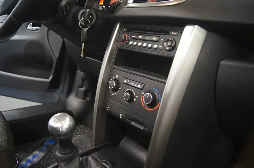 Gebraucht Peugeot 207 CC Premium 120 PS (88 kW) 2010 Grau Cabrio