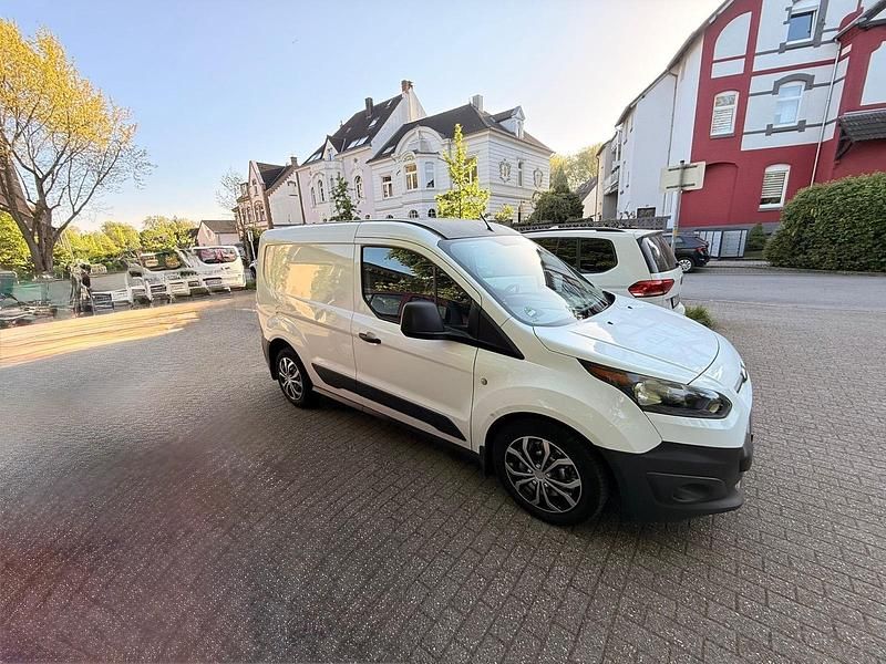 Second-hand Ford Transit Connect 102 CP (75 kW) 2017 Alb Monovolum