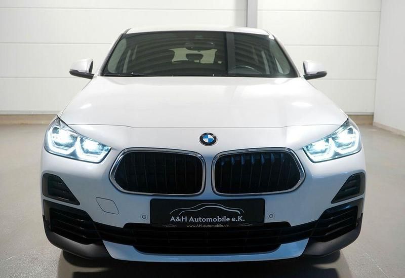 Weiß Gebraucht 2023 BMW X2 Advantage SUV | 23.590 € - Bild 1/4