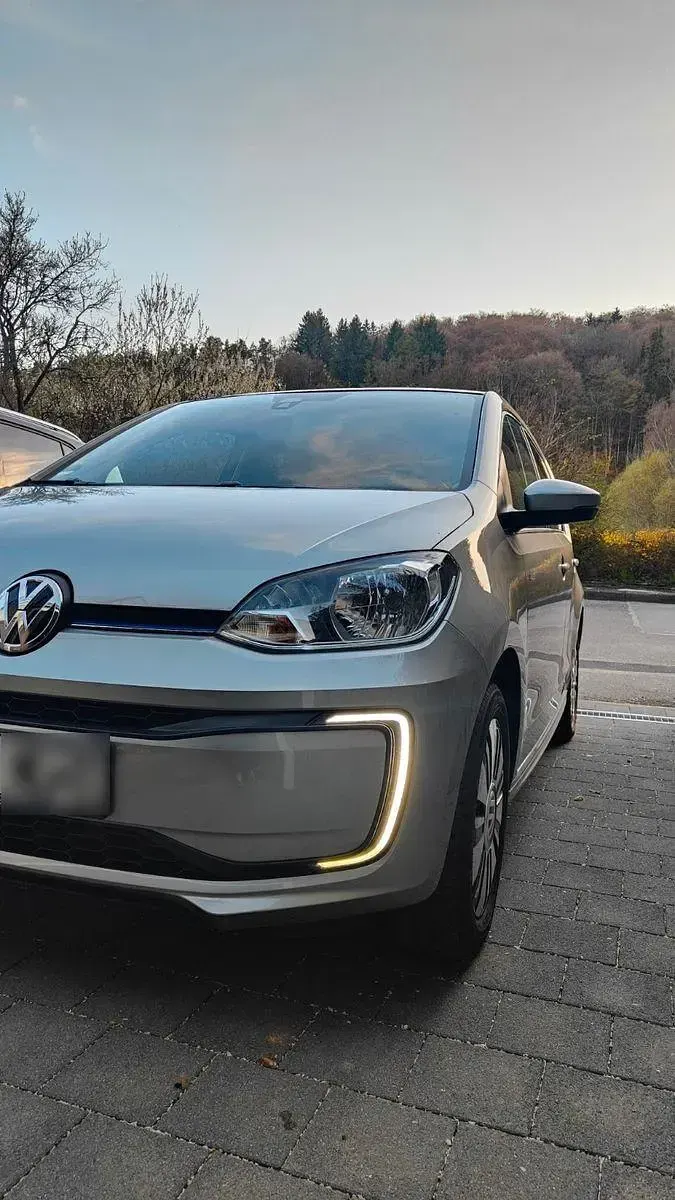 Brugt VW e-up! 60 kW (82 HK) 2019 Sølv Hatchback
