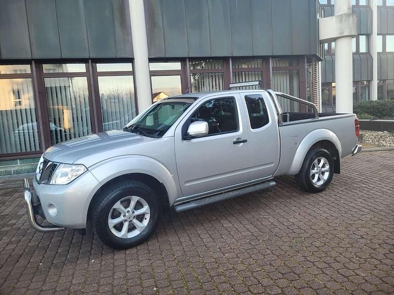 Gebraucht Nissan Navara SE 190 PS (139 kW) 2011 Silver (m) Pickup