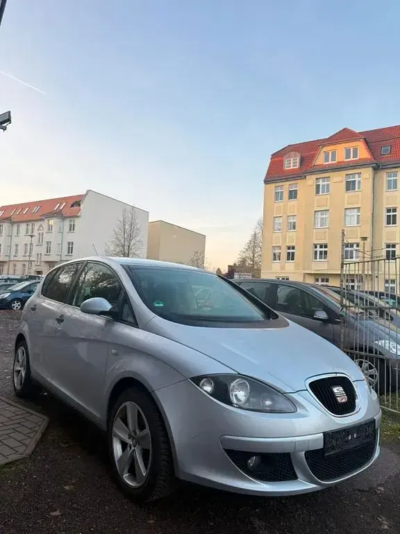Gebraucht Seat Altea 102 PS (75 kW) 2006 Silber Van / Kleinbus