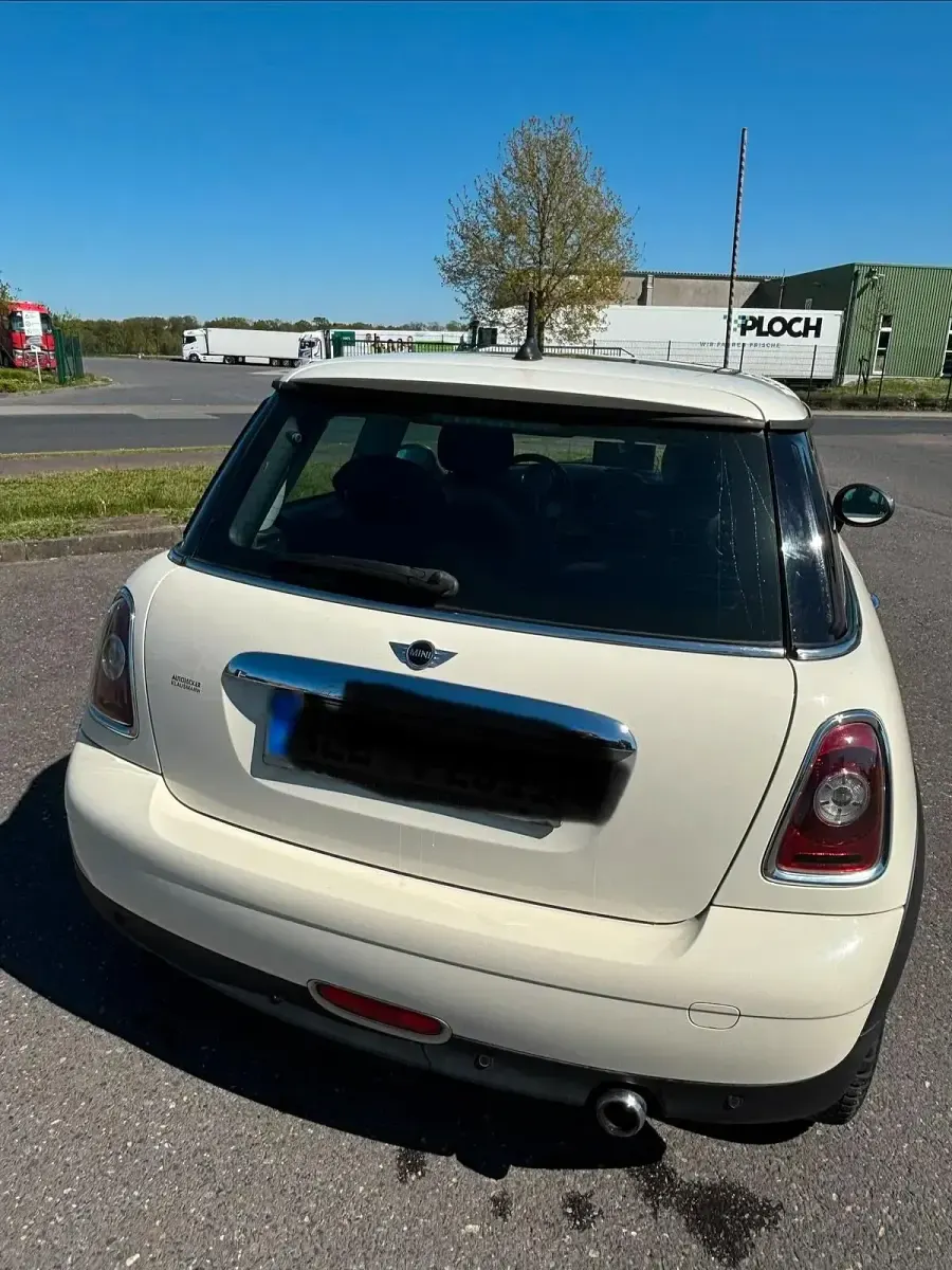 Używany Mini Cooper 95 KM (69 kW) 2008 Beżowy Hatchback