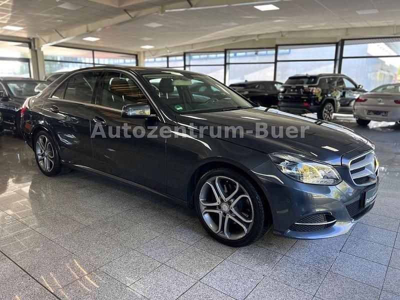 Gebraucht Mercedes E200 184 PS (135 kW) 2014 Tenoritgrau Limousine