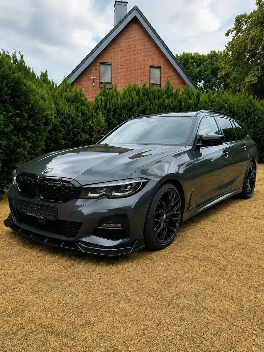 Gebraucht BMW 330 M Sport 286 PS (210 kW) 2021 Grau Kombi