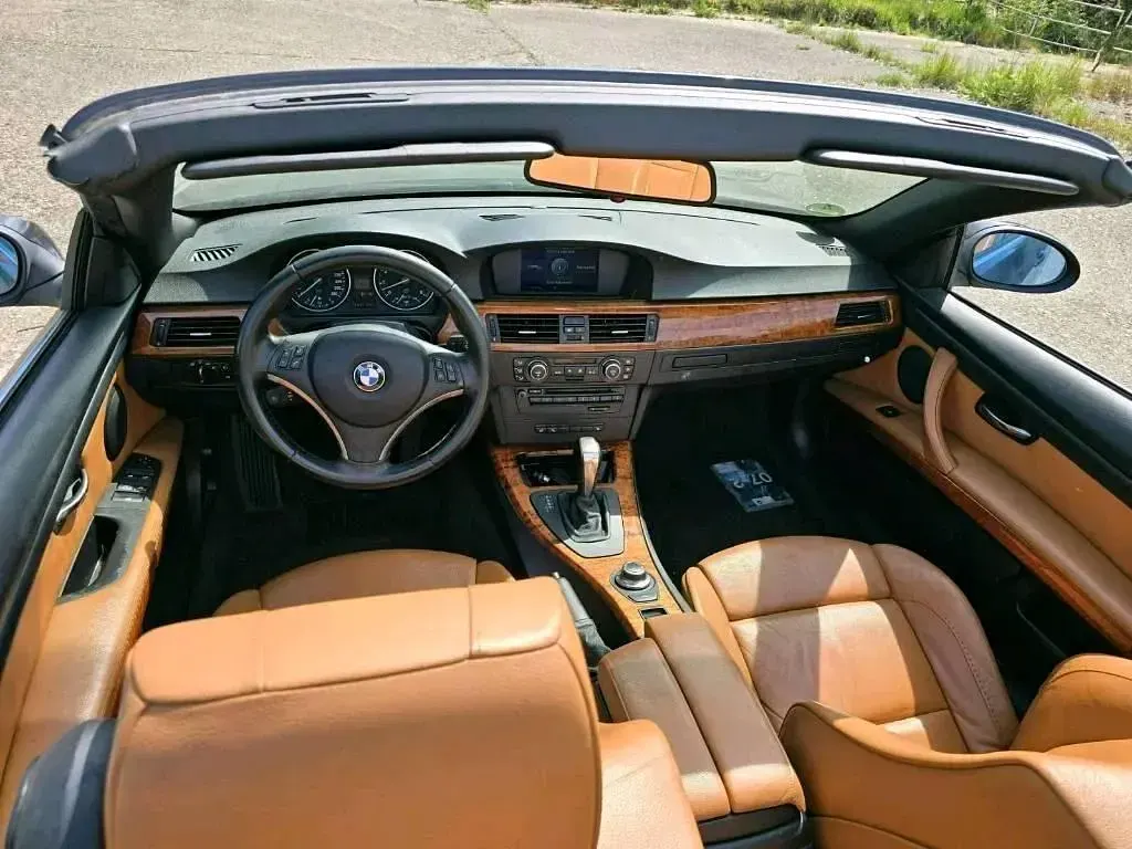Gebraucht BMW 325 Cabriolet 218 PS (160 kW) 2007 Andere farben Cabrio
