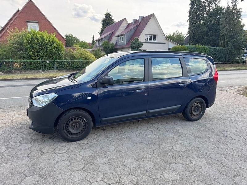 Blau Gebraucht 2015 Dacia Lodgy Picknick Van / Kleinbus | 3.500 € (Fairer Preis) - Bild 1/4