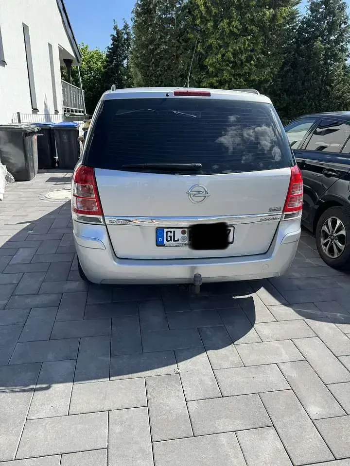 Gebraucht Opel Zafira Tourer 116 PS (85 kW) 2013 Grau Van / Kleinbus