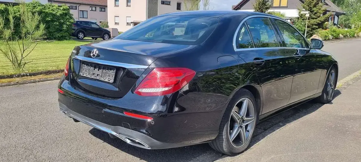 Gebraucht Mercedes E300 AMG line 245 PS (180 kW) 2019 Limousine
