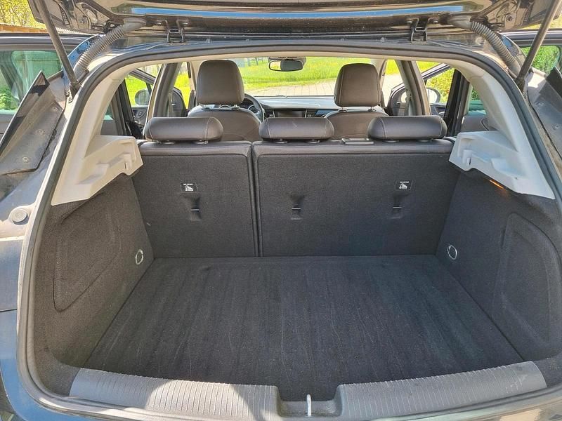 Gebraucht Opel Astra Edition 150 PS (110 kW) 2016 Schwarz Limousine