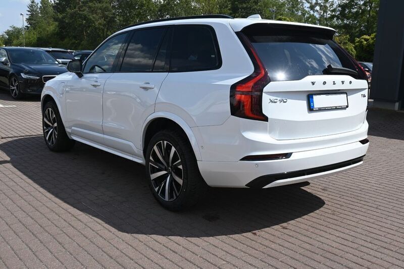 Second-hand Volvo XC90 Plus 455 CP (334 kW) 2025 Alb SUV