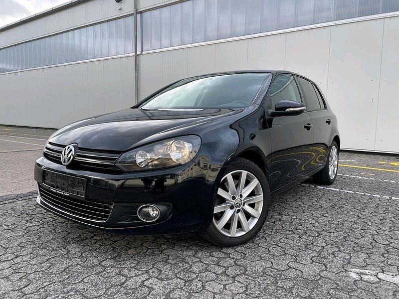 Schwarz Gebraucht 2009 VW Golf VI Limousine | 5.000 € (Etwas zu teuer) - Bild 1/4