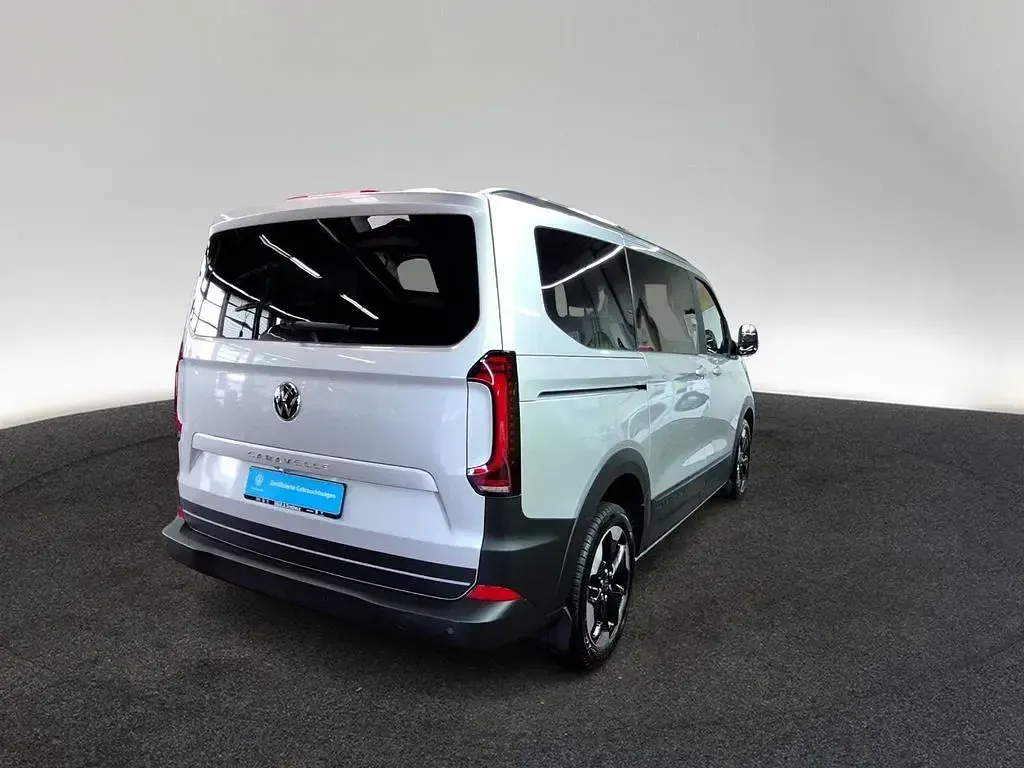 Neu VW T7 PanAmericana 150 PS (110 kW) 2025 Silber Van