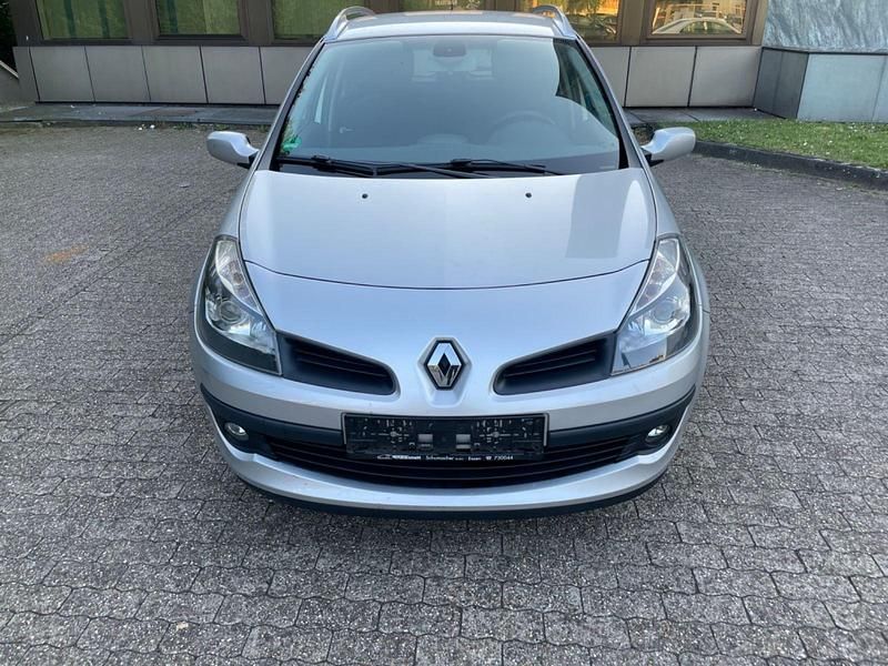 Gebraucht Renault Clio GrandTour Dynamique 111 PS (81 kW) 2008 Silber Kombi