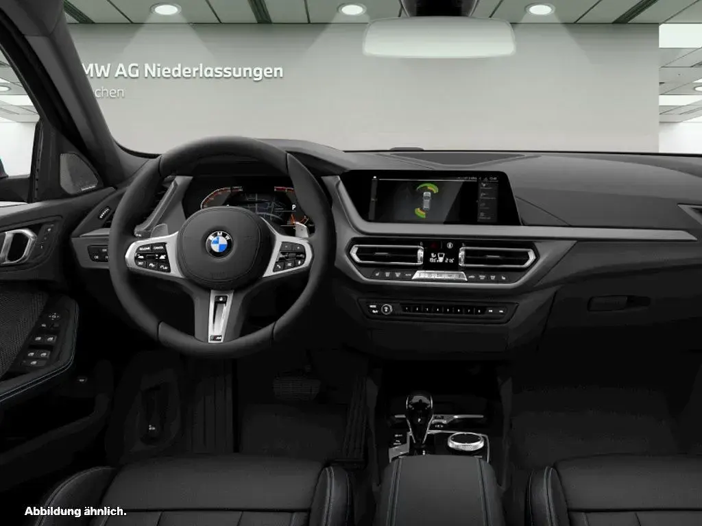 Käytetty BMW 120 Performance 190 HP (139 kW) 2023 Sininen Viistoperä