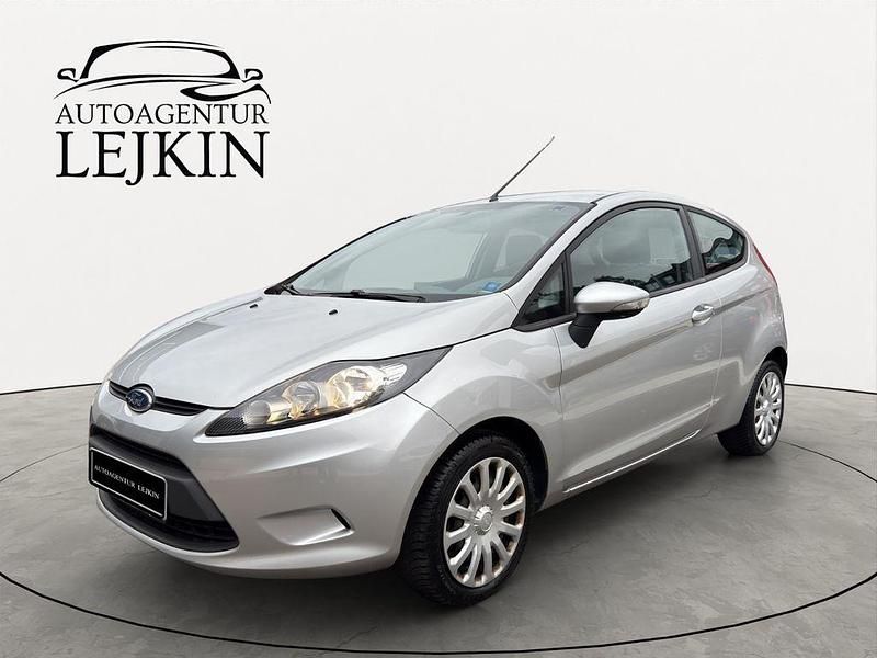 Silber Gebraucht 2009 Ford Fiesta Trend Kleinwagen | 3.990 € (Fairer Preis) - Bild 1/4