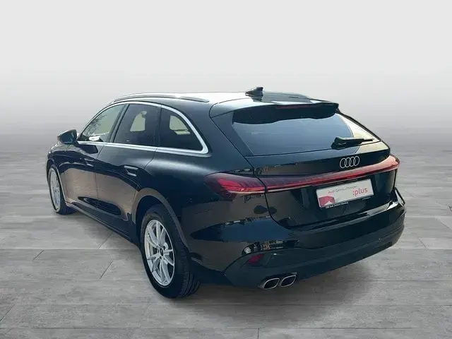Gebraucht Audi A5 Sport 204 PS (150 kW) 2025 Schwarz Kombi