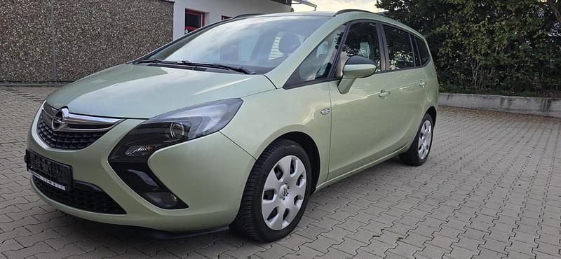 Gebraucht Opel Zafira Tourer 140 PS (102 kW) 2012 Andere farben Van / Kleinbus