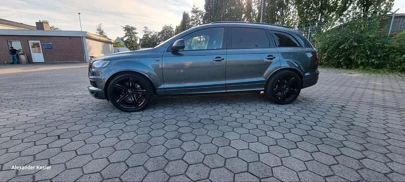 Gebraucht Audi Q7 S-Line 275 PS (202 kW) 2013 Grau SUV